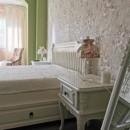 Chic Apartment Брэила Экстерьер фото