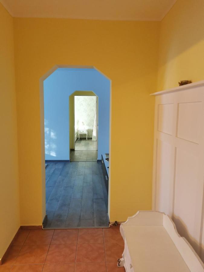 Chic Apartment Брэила Экстерьер фото