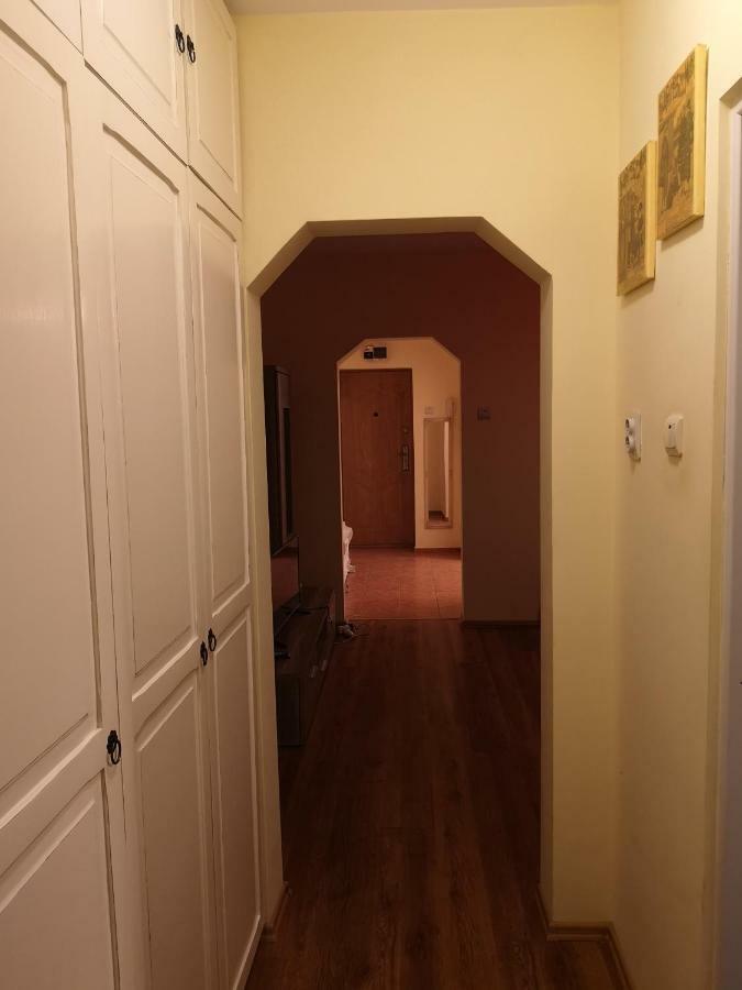 Chic Apartment Брэила Экстерьер фото